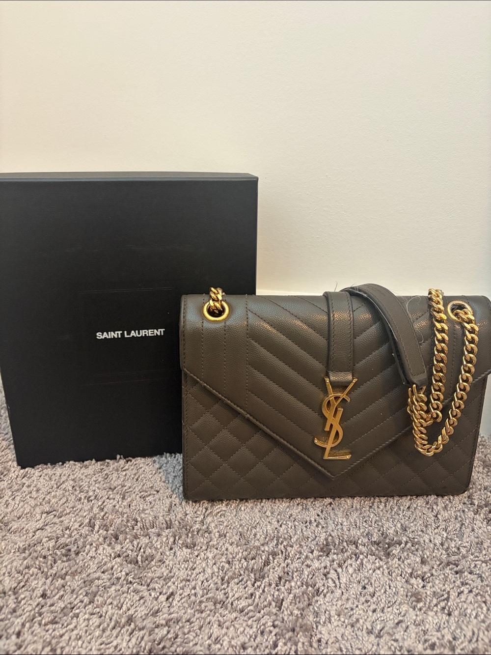 Saint Laurent Quilted Leather Shoulder Bag in Asphalt with Gold Hardware